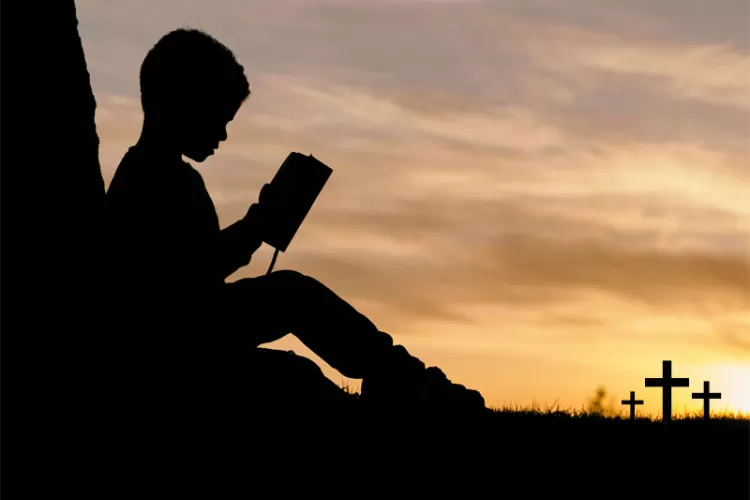 Programa especial de educación religiosa en español para niños Religious Education for Children